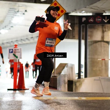 Runner Photo 7752299