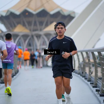Runner Photo 7752305