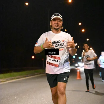 Runner Photo 7752342