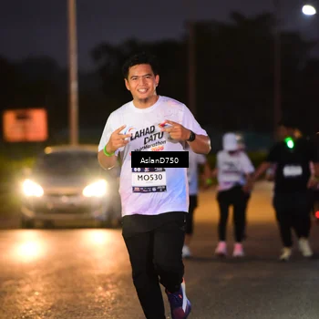 Runner Photo 7752364
