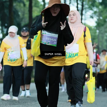 Runner Photo 7752394