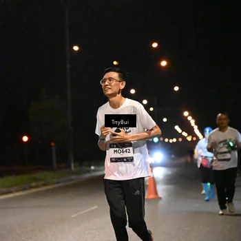 Runner Photo 7752420