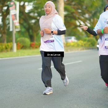 Runner Photo 7752441