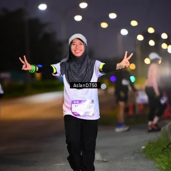 Runner Photo 7752465