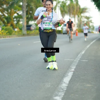 Runner Photo 7752540