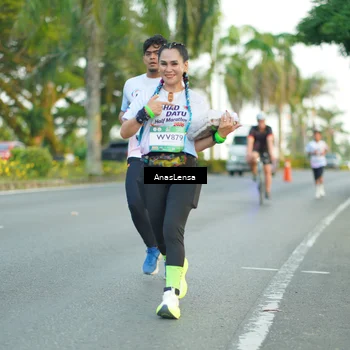 Runner Photo 7752545