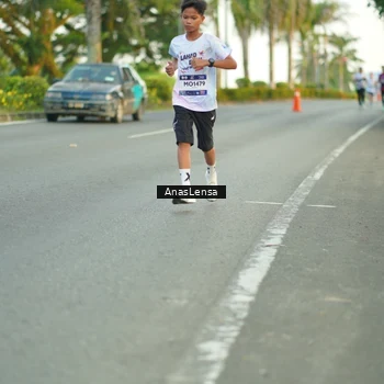 Runner Photo 7752574