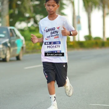 Runner Photo 7752576