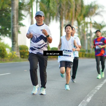 Runner Photo 7752603