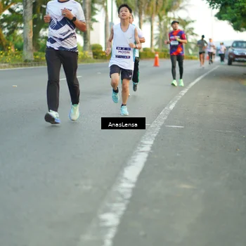 Runner Photo 7752613