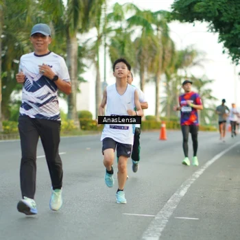 Runner Photo 7752618