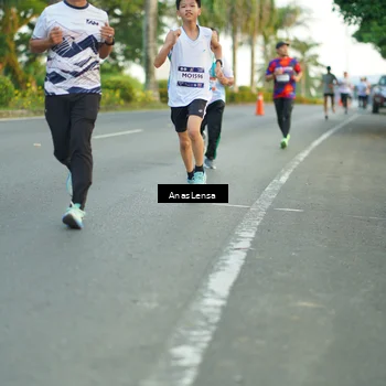 Runner Photo 7752625