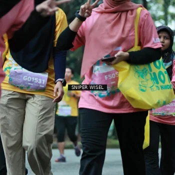Runner Photo 7752650