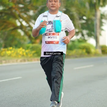 Runner Photo 7752651