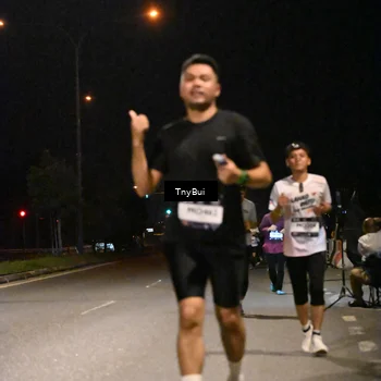 Runner Photo 7752736
