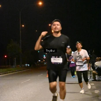 Runner Photo 7752739