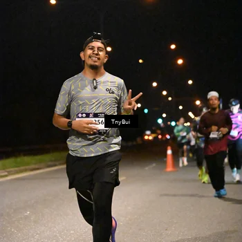 Runner Photo 7752799