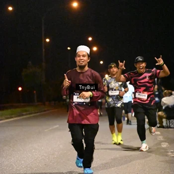 Runner Photo 7752804