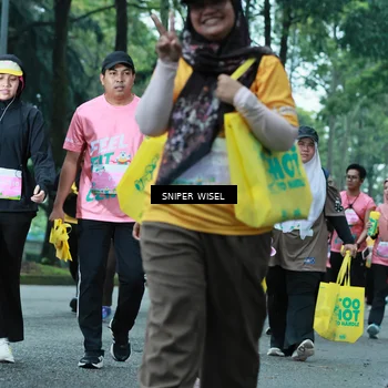 Runner Photo 7752860