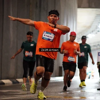 Runner Photo 7752871