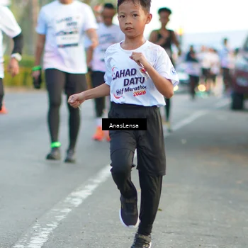 Runner Photo 7752890