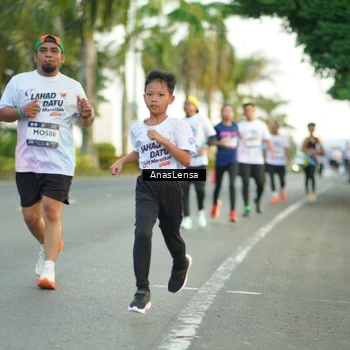 Runner Photo 7752921