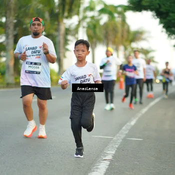Runner Photo 7752926