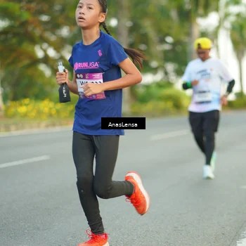 Runner Photo 7752949