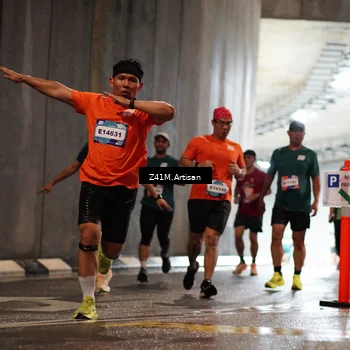 Runner Photo 7752985