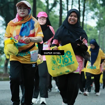 Runner Photo 7752993