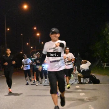 Runner Photo 7752994