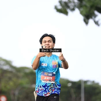 Runner Photo 7753001