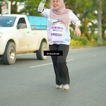 Runner Photo 7753030