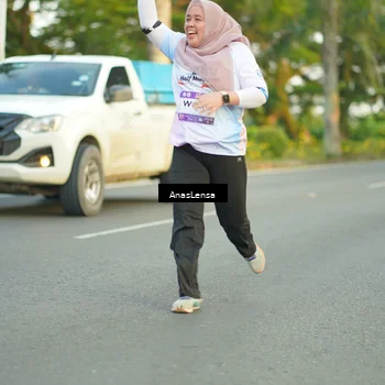 Runner Photo 7753032