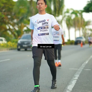 Runner Photo 7753051