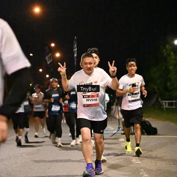 Runner Photo 7753072