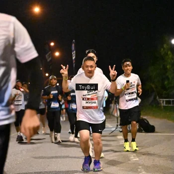 Runner Photo 7753078