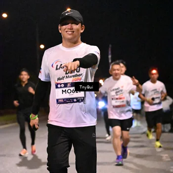 Runner Photo 7753081