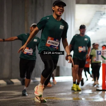Runner Photo 7753131