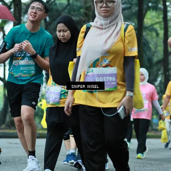 Runner Photo 7753135