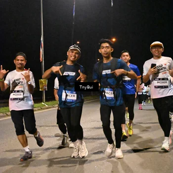 Runner Photo 7753168