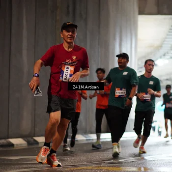 Runner Photo 7753173