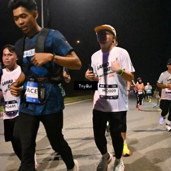 Runner Photo 7753187