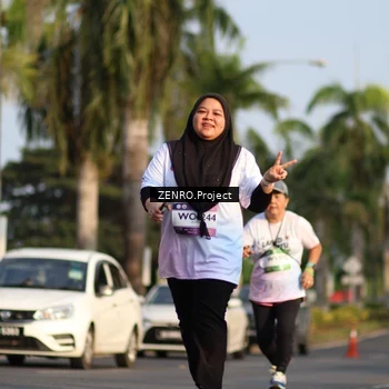 Runner Photo 7753251