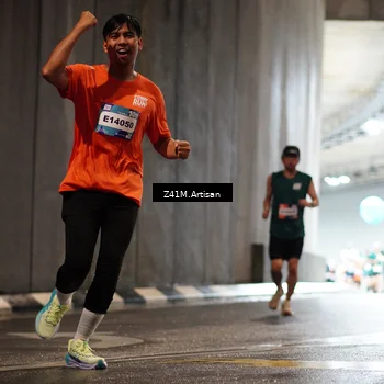 Runner Photo 7753252
