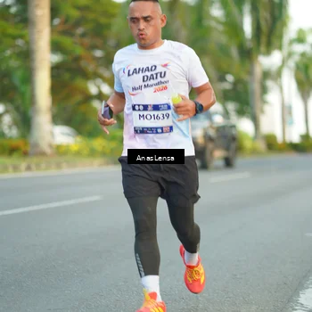Runner Photo 7753304