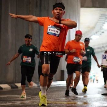 Runner Photo 7753352