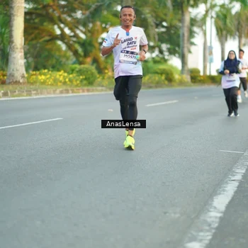 Runner Photo 7753362