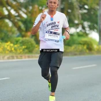 Runner Photo 7753363