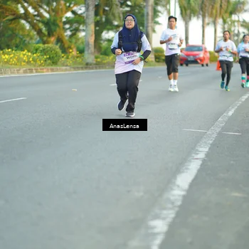 Runner Photo 7753387
